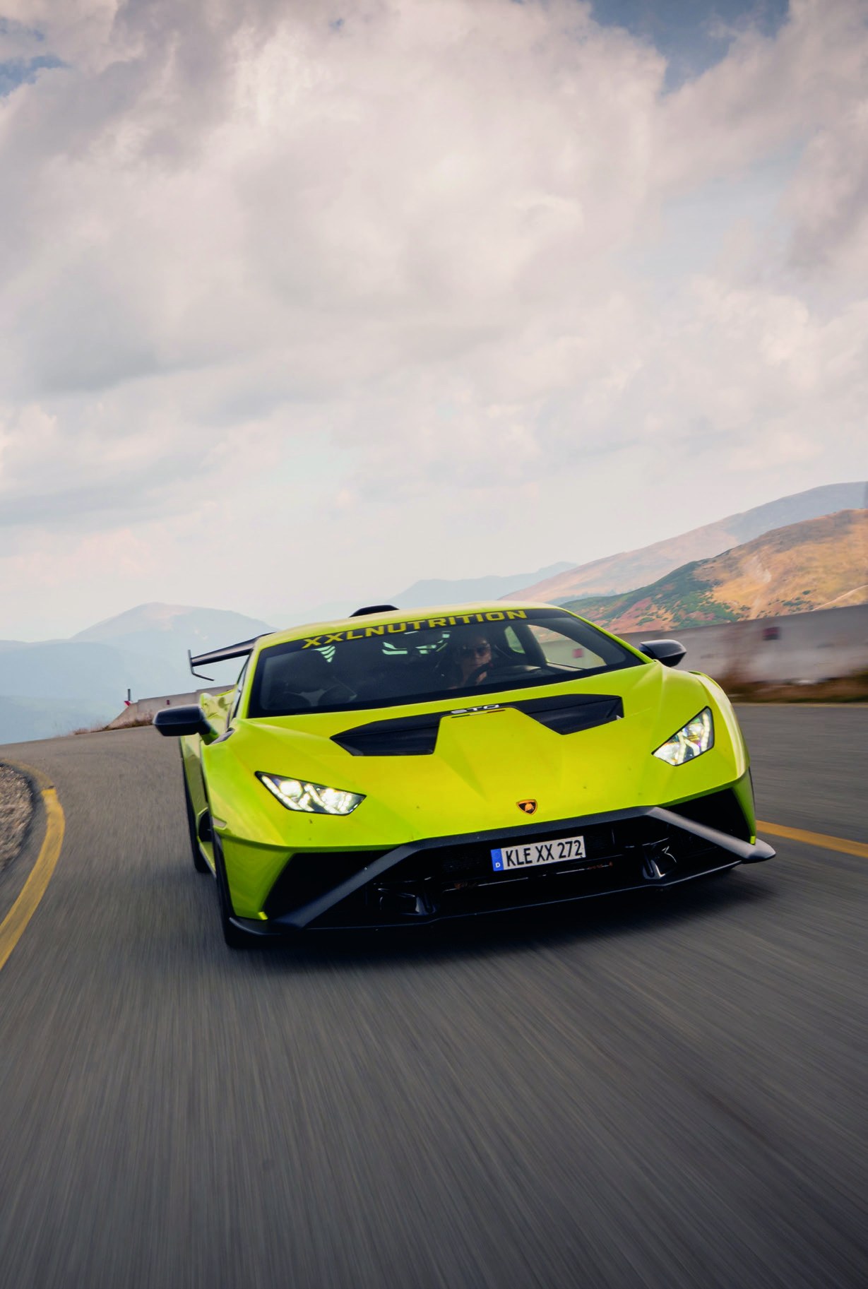 De groene Lamborghini van René van Zel tijdens een StreetGasm-tour.